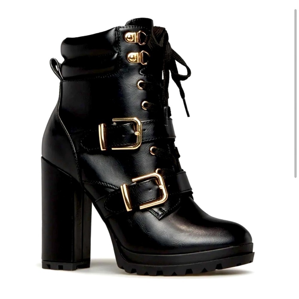 Analisa Bootie Shoe Dazzle 9.5 10